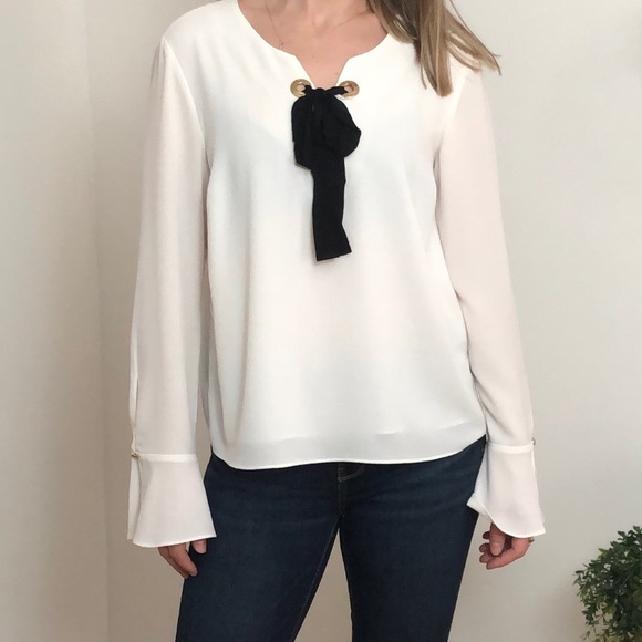 Vince Camuto Tops - Vince Camuto Lace Up Blouse with Flutter Sleeve